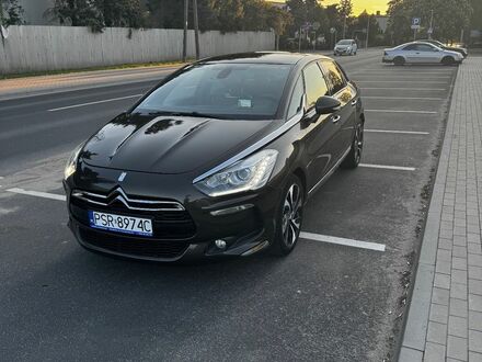 Ситроен ДС5 2013 в Европе на Automoto.ua Коричневый Ситроен ДС5, объемом двигателя 1 л и пробегом 235 тыс. км за 7749 $, фото 1 на Automoto.ua