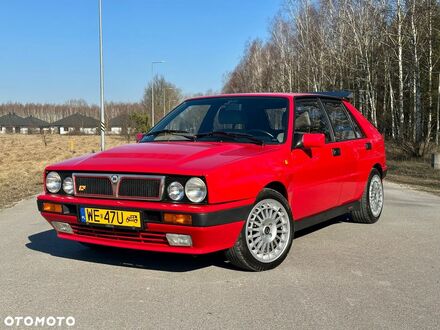 Лянча Дельта 1989 в Европе на Automoto.ua Красный Лянча Дельта, объемом двигателя 1 л и пробегом 80 тыс. км за 225000 $, фото 1 на Automoto.ua