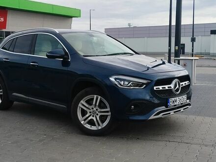 Мерседес ГЛА-Класс 2021 в Европе на Automoto.ua Синий Мерседес ГЛА-Класс, объемом двигателя 1.99 л и пробегом 59441 тыс. км за 126500 $, фото 1 на Automoto.ua