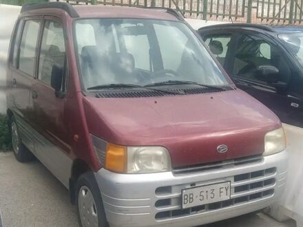 Дайхатсу Мув 1999 в Европе на Automoto.ua Красный Дайхатсу Мув, объемом двигателя 0.85 л и пробегом 150 тыс. км за 2743 $, фото 1 на Automoto.ua