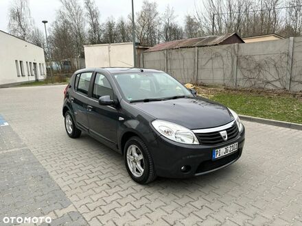 Дачія Sandero, об'ємом двигуна 1.6 л та пробігом 148 тис. км за 2743 $, фото 1 на Automoto.ua