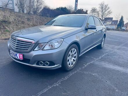 Мерседес E 220 2010 у Європі на Automoto.ua Срібний Мерседес E 220, об'ємом двигуна 2.14 л та пробігом 172 тис. км за 12530 $, фото 1 на Automoto.ua