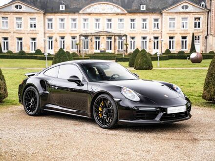 Порше 991 2016 в Европе на Automoto.ua Черный Порше 991, объемом двигателя 3.8 л и пробегом 49 тыс. км за 174403 $, фото 1 на Automoto.ua