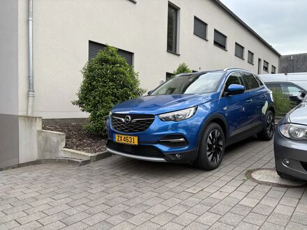 Опель Grandland X 2019 в Европе на Automoto.ua Синий Опель Grandland X, объемом двигателя 1.2 л и пробегом 112 тыс. км за 13792 $, фото 1 на Automoto.ua