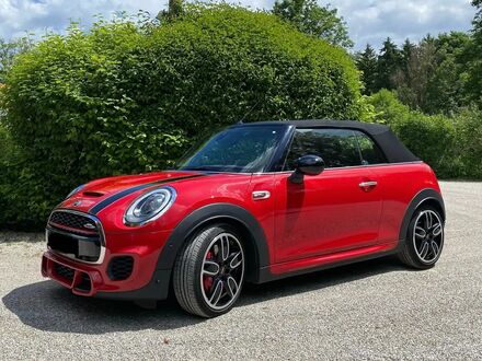 Мини John Cooper Works 2018 в Европе на Automoto.ua Красный Мини John Cooper Works, объемом двигателя 2 л и пробегом 56 тыс. км за 28999 $, фото 1 на Automoto.ua