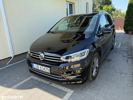 Фольксваген Туран 2017 у Європі на Automoto.ua Чорний Фольксваген Туран, об'ємом двигуна 1 л та пробігом 140 тис. км за 15715 $, фото 1 на Automoto.ua