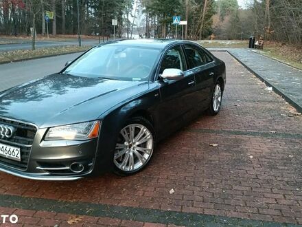 Ауди С8 2013 в Европе на Automoto.ua Серый Ауди С8, объемом двигателя 3.99 л и пробегом 150 тыс. км за 95000 $, фото 1 на Automoto.ua