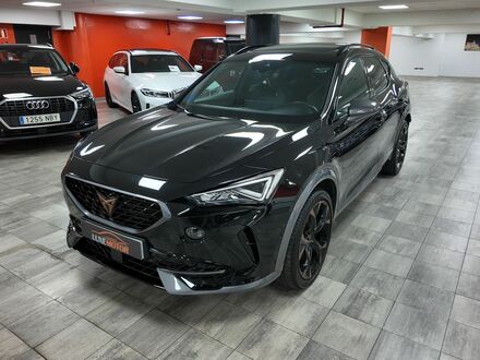 Cupra Formentor 2022 в Европе на Automoto.ua Черный Cupra Formentor, объемом двигателя 1.4 л и пробегом 42 тыс. км за 36257 $, фото 1 на Automoto.ua