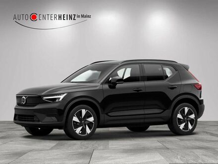 Вольво XC40 2025 в Европе на Automoto.ua Черный Вольво XC40, объемом двигателя 0 л и пробегом 150 тыс. км за 55262 $, фото 1 на Automoto.ua