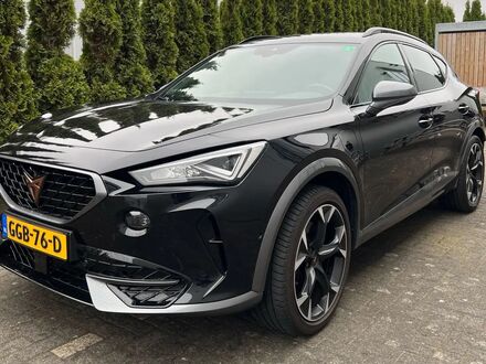 Cupra Formentor VZ5 2022 у Європі на Automoto.ua Чорний Cupra Formentor VZ5, об'ємом двигуна 0 л та пробігом 39 тис. км за 32080 $, фото 1 на Automoto.ua