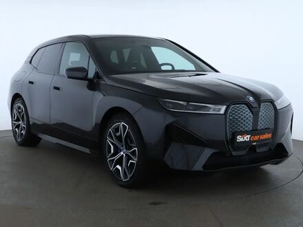 БМВ iX 2022 в Европе на Automoto.ua Серый БМВ iX, объемом двигателя 0 л и пробегом 49 тыс. км за 52091 $, фото 1 на Automoto.ua