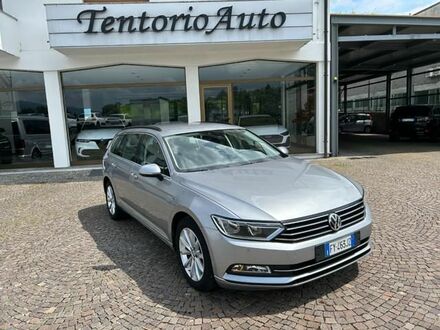 Фольксваген Пассат Вариант 2019 в Европе на Automoto.ua Серебряный Фольксваген Пассат Вариант, объемом двигателя 1.97 л и пробегом 66 тыс. км за 20419 $, фото 1 на Automoto.ua