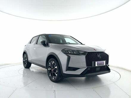 DS ДС3 2023 в Европе на Automoto.ua Серый DS ДС3, объемом двигателя 1.5 л и пробегом 33 тыс. км за 31921 $, фото 1 на Automoto.ua