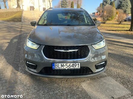 Крайслер Пасифик 2022 в Европе на Automoto.ua Серый Крайслер Пасифик, объемом двигателя 3.61 л и пробегом 104 тыс. км за 129900 $, фото 1 на Automoto.ua