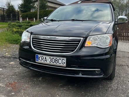 Крайслер Town & Country, об'ємом двигуна 3.61 л та пробігом 256 тис. км за 12937 $, фото 1 на Automoto.ua