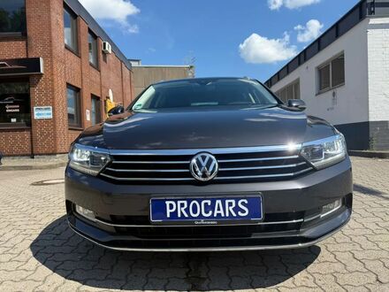 Фольксваген Пассат Вариант 2018 в Европе на Automoto.ua Серый Фольксваген Пассат Вариант, объемом двигателя 1.8 л и пробегом 150 тыс. км за 18741 $, фото 1 на Automoto.ua