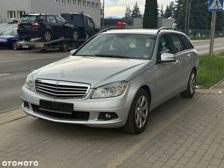 Мерседес Ц-Класс 2010 в Европе на Automoto.ua Серый Мерседес Ц-Класс, объемом двигателя 2.14 л и пробегом 269 тыс. км за 4649 $, фото 1 на Automoto.ua