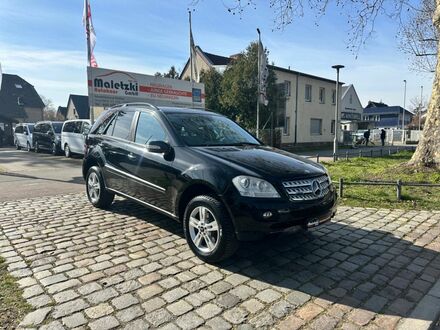 Мерседес МЛ 320 2006 в Европе на Automoto.ua Черный Мерседес МЛ 320, объемом двигателя 2.99 л и пробегом 286 тыс. км за 9726 $, фото 1 на Automoto.ua