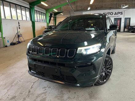 Джип Compass 2021 у Європі на Automoto.ua Зелений Джип Compass, об'ємом двигуна 1.33 л та пробігом 149 тис. км за 18609 $, фото 1 на Automoto.ua