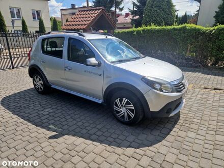 Дачия Sandero StepWay, объемом двигателя 1.6 л и пробегом 120 тыс. км за 4298 $, фото 1 на Automoto.ua