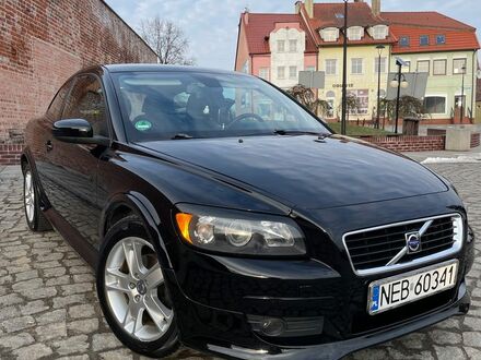 Вольво C30 2007 у Європі на Automoto.ua Чорний Вольво C30, об'ємом двигуна 1 л та пробігом 220 тис. км за 17000 $, фото 1 на Automoto.ua