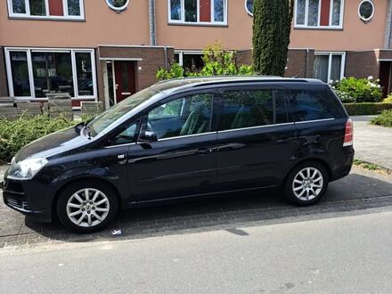 Опель Зафіра 2005 у Європі на Automoto.ua Опель Зафіра, об'ємом двигуна 2.2 л та пробігом 207 тис. км за 2392 $, фото 1 на Automoto.ua