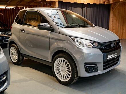 Аіксам City 2023 у Європі на Automoto.ua Срібний Аіксам City, об'ємом двигуна 0.48 л та пробігом 4 тис. км за 16795 $, фото 1 на Automoto.ua