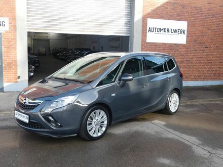 Опель Zafira Tourer 2014 в Европе на Automoto.ua Серый Опель Zafira Tourer, объемом двигателя 1.6 л и пробегом 138 тыс. км за 14733 $, фото 1 на Automoto.ua