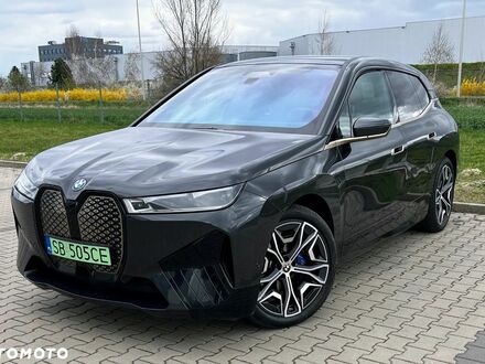 БМВ iX 2023 в Европе на Automoto.ua Серый БМВ iX, объемом двигателя 0 л и пробегом 25 тыс. км за 359999 $, фото 1 на Automoto.ua