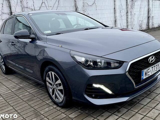 Хендай i30, объемом двигателя 1.35 л и пробегом 93 тыс. км за 15097 $, фото 3 на Automoto.ua