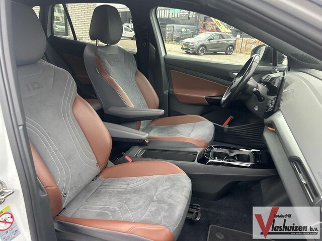 Фольксваген ID.4 2020 в Европе на Automoto.ua Белый Фольксваген ID.4, объемом двигателя 0 л и пробегом 235 тыс. км за 19785 $, фото 3 на Automoto.ua