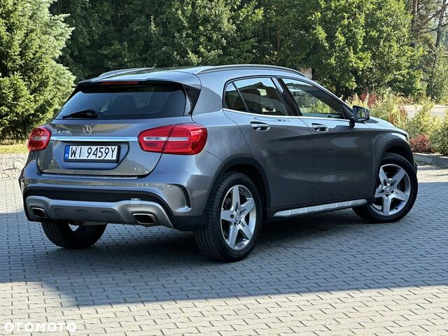 Мерседес ГЛА-Клас 2015 у Європі на Automoto.ua Сірий Мерседес ГЛА-Клас, об'ємом двигуна 1 л та пробігом 177 тис. км за 17434 $, фото 7 на Automoto.ua