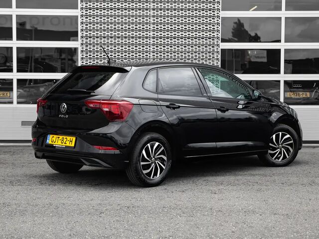 Фольксваген Поло 2024 в Европе на Automoto.ua Черный Фольксваген Поло, объемом двигателя 1 л и пробегом 43 тыс. км за 24915 $, фото 1 на Automoto.ua