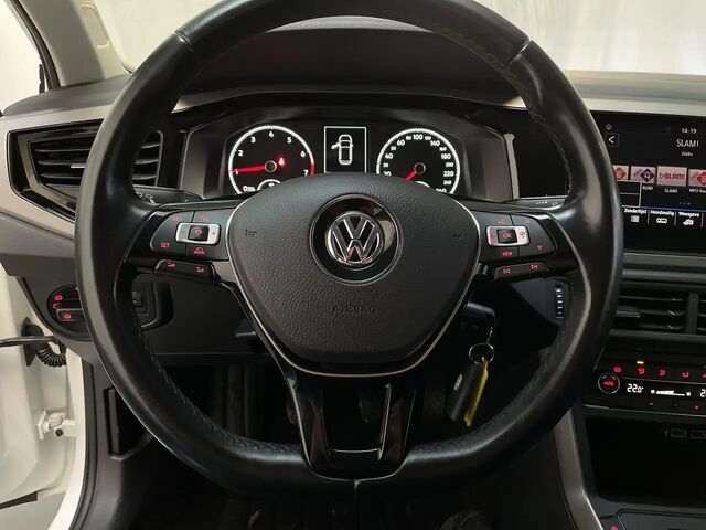 Фольксваген Поло 2019 у Європі на Automoto.ua Білий Фольксваген Поло, об'ємом двигуна 1 л та пробігом 142 тис. км за 13722 $, фото 6 на Automoto.ua