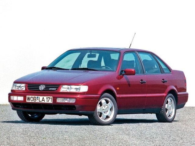 Фольксваген Пассат (все), Седан 1988 - 1996 (B3, B4) 2.0 i 16V AT (136 Hp)