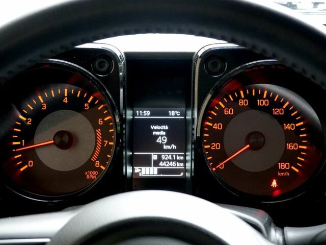 Сірий Сузукі Джімні, об'ємом двигуна 1.46 л та пробігом 44 тис. км за 32492 $, фото 11 на Automoto.ua