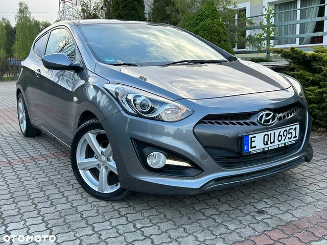 Хендай i30, об'ємом двигуна 1.4 л та пробігом 178 тис. км за 6458 $, фото 15 на Automoto.ua