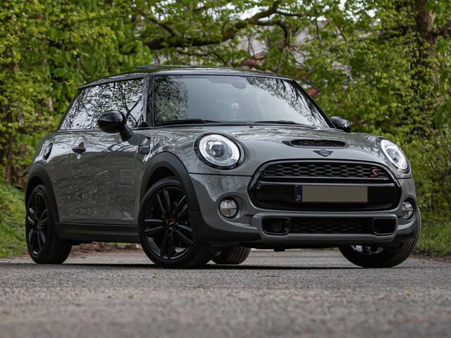 Сірий Міні Cooper S, об'ємом двигуна 2 л та пробігом 60 тис. км за 25285 $, фото 1 на Automoto.ua