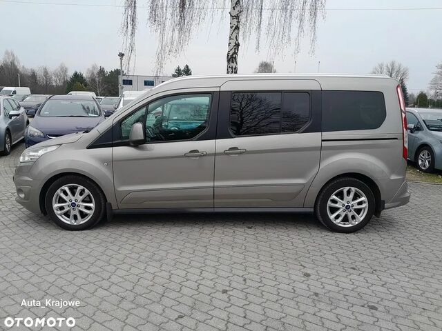 Форд Tourneo Connect Grand, объемом двигателя 1.5 л и пробегом 223 тыс. км за 11857 $, фото 6 на Automoto.ua