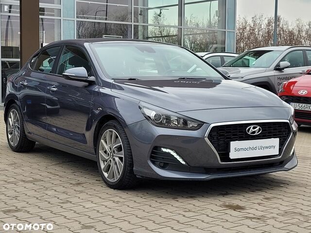 Хендай i30, об'ємом двигуна 1.35 л та пробігом 92 тис. км за 13369 $, фото 1 на Automoto.ua