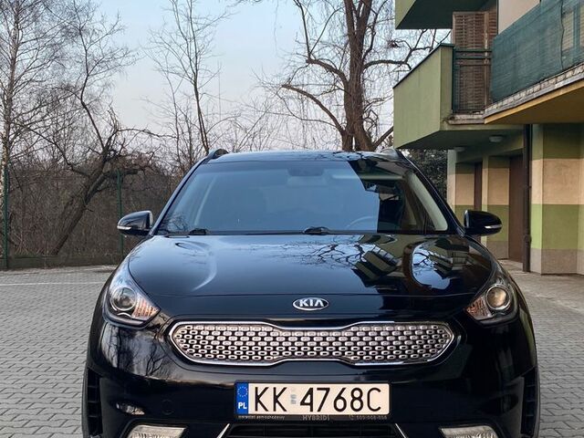 Кіа Niro, об'ємом двигуна 1.58 л та пробігом 146 тис. км за 13391 $, фото 1 на Automoto.ua