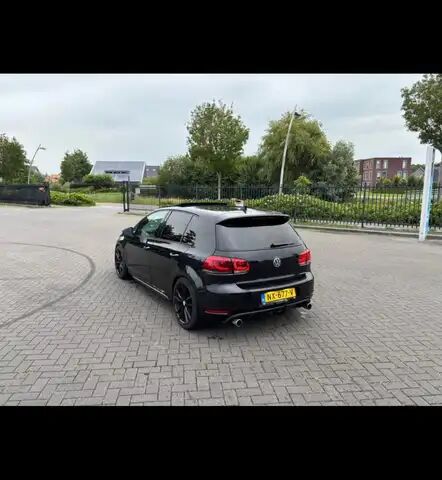 Фольксваген Гольф 2010 у Європі на Automoto.ua Чорний Фольксваген Гольф, об'ємом двигуна 1.97 л та пробігом 257 тис. км за 9055 $, фото 1 на Automoto.ua