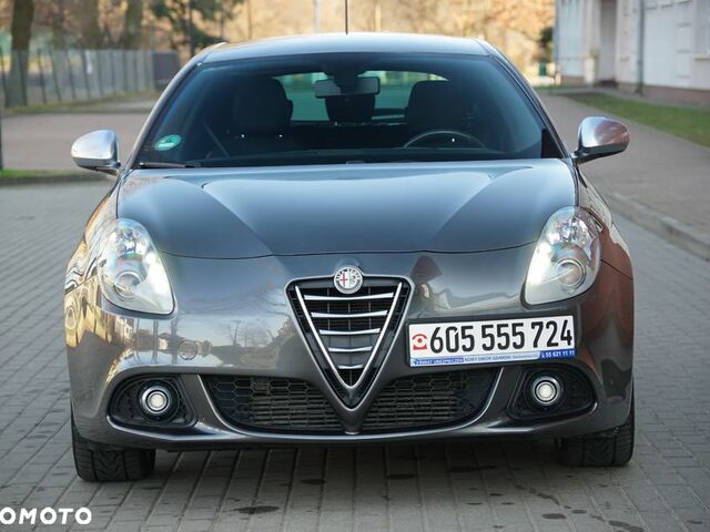 Альфа Ромео Giulietta, об'ємом двигуна 1.37 л та пробігом 95 тис. км за 9914 $, фото 10 на Automoto.ua