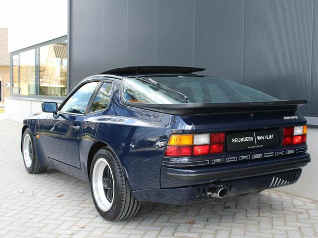 Синий Порше 944, объемом двигателя 2.48 л и пробегом 146 тыс. км за 25716 $, фото 2 на Automoto.ua