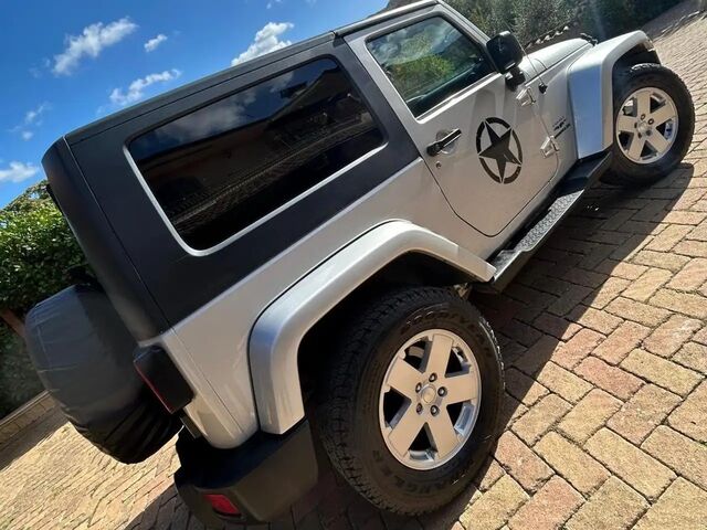 Джип Вранглер 2008 в Европе на Automoto.ua Серебряный Джип Вранглер, объемом двигателя 2.78 л и пробегом 203 тыс. км за 18049 $, фото 6 на Automoto.ua