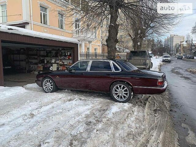 Ягуар Ікс Джей, Седан 1994 - 1997 (X300/NAW/NAB) 6 4.0 i 24V Sport