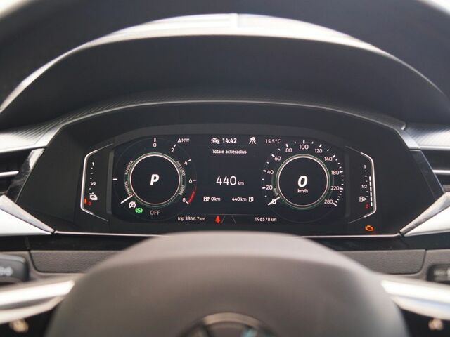 Фольксваген Arteon 2021 у Європі на Automoto.ua Сірий Фольксваген Arteon, об'ємом двигуна 1.4 л та пробігом 197 тис. км за 23835 $, фото 9 на Automoto.ua