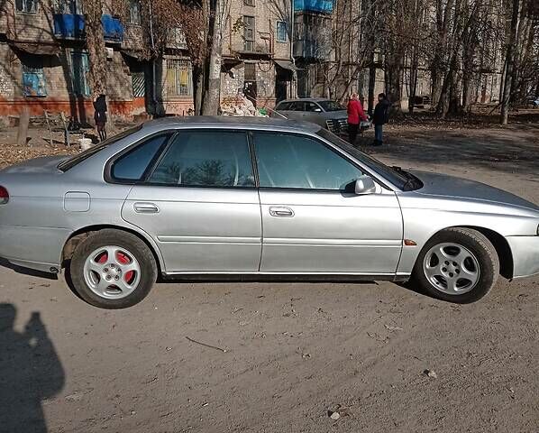 Субару Легасі, Седан 1994 - 1999 II Sedan 2.0 i turbo 16V 4WD