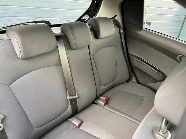 Шевроле Спарк 2011 в Европе на Automoto.ua Черный Шевроле Спарк, объемом двигателя 1 л и пробегом 209 тыс. км за 2627 $, фото 6 на Automoto.ua