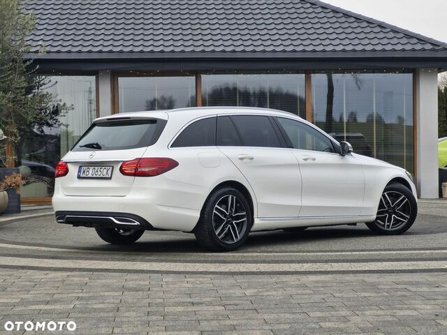 Мерседес Ц-Класс 2020 в Европе на Automoto.ua Белый Мерседес Ц-Класс, объемом двигателя 1 л и пробегом 130 тыс. км за 79900 $, фото 12 на Automoto.ua